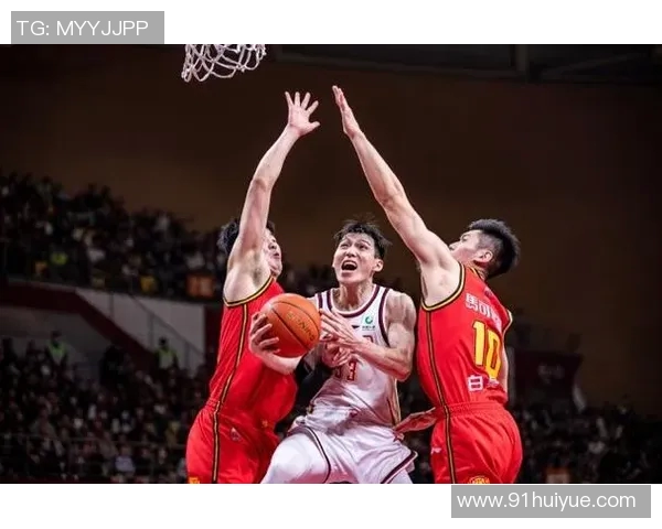 浙江稠州金租全队合力拼搏,挺进CBA季后赛露锋芒 浙江稠州金租全队合力拼搏,挺进CBA季后赛露锋芒