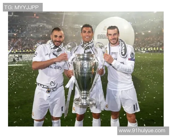 本泽马梅开二度,皇马在欧冠比赛中实现壮举,取得惊人胜利 本泽马梅开二度,皇马在欧冠比赛中实现壮举,取得惊人胜利